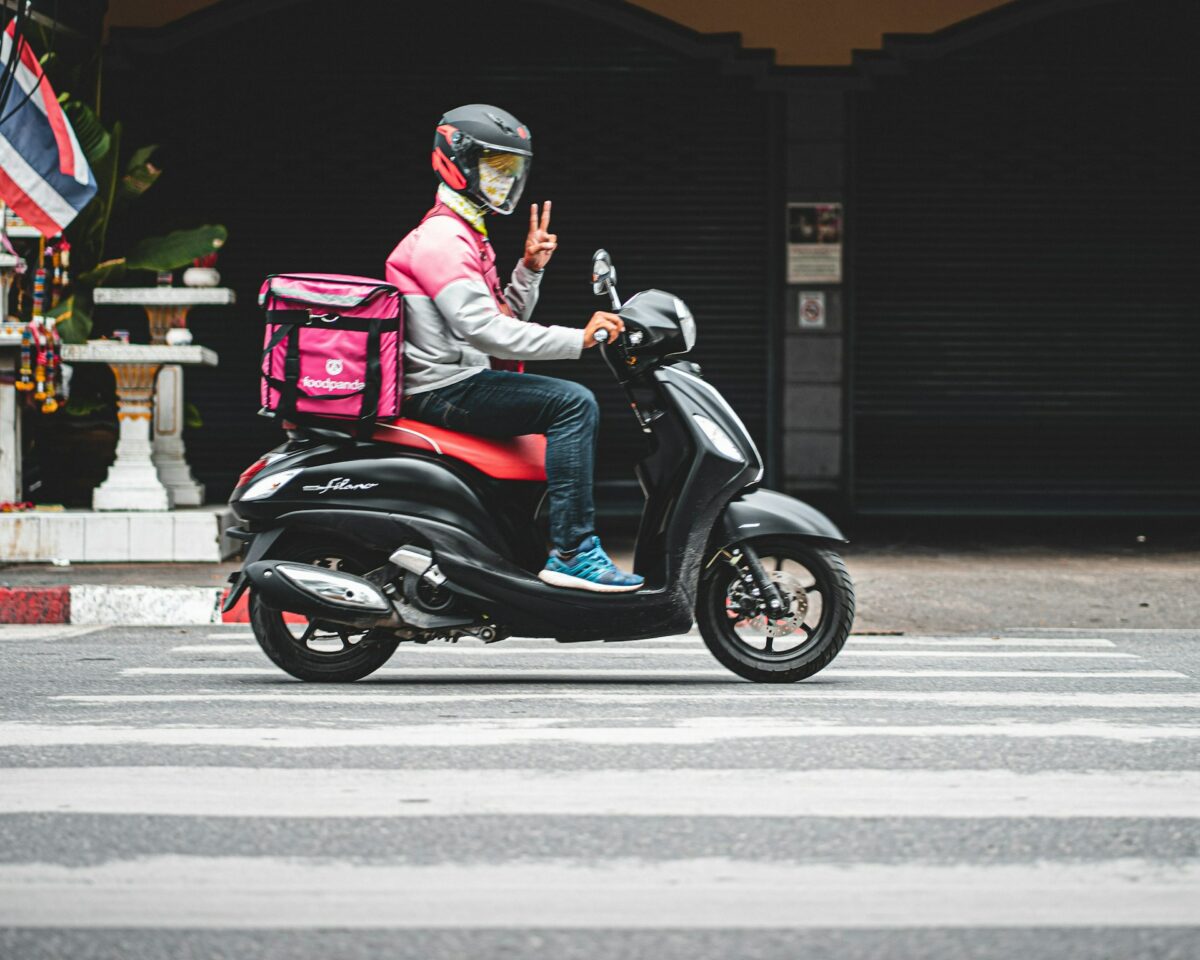 When it comes to getting about in a city, is it better to use an electric scooter or an electric bicycle?