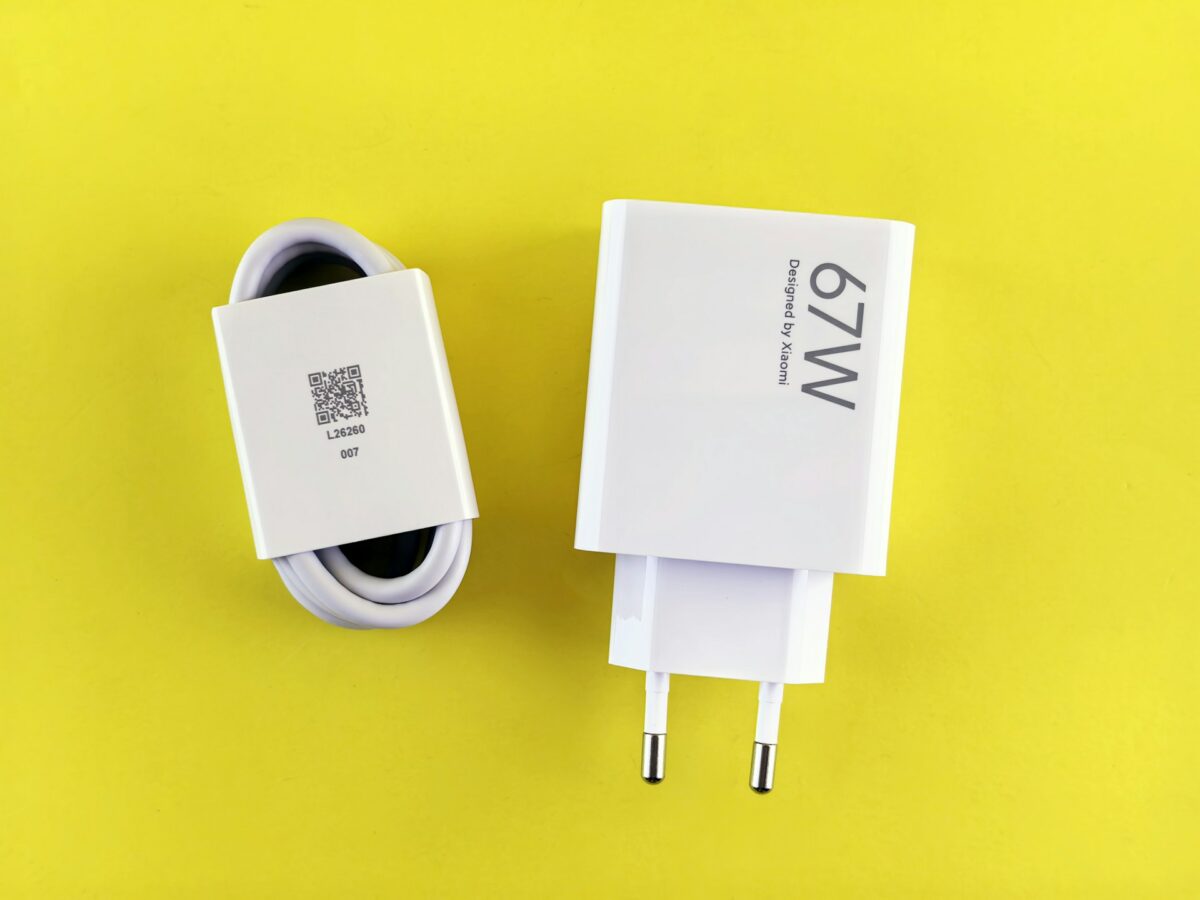 Power Bank vs Portable Charger: Which of the Two Is the Most Dependable?
