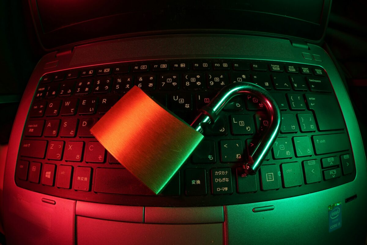 Straightforward Methods for Preventing Cyber Threats from Putting Your Devices at Risk
